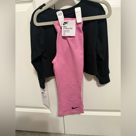 Nike Black Top with Pink Pants Set - Picture 5 of 6